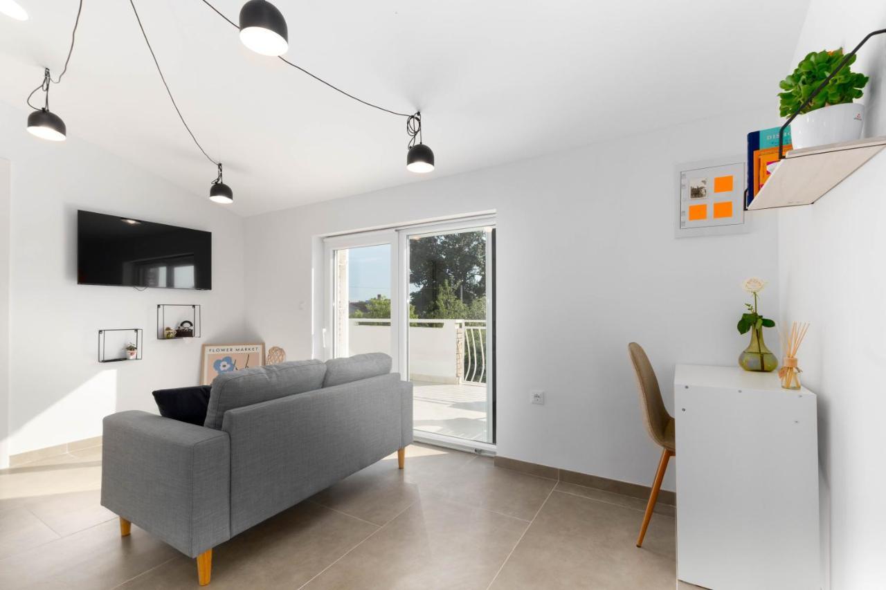 Apartment Eros Šišan Εξωτερικό φωτογραφία